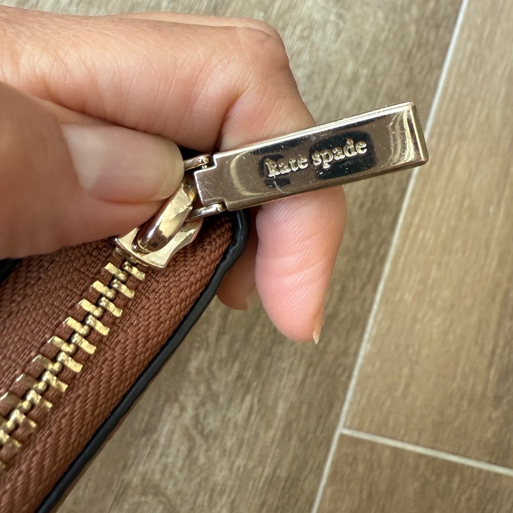 EEUC Kate Spade Leila Large Continental Zip Wallet in Brown Tan Pebbled Leather - Picture 3 of 7